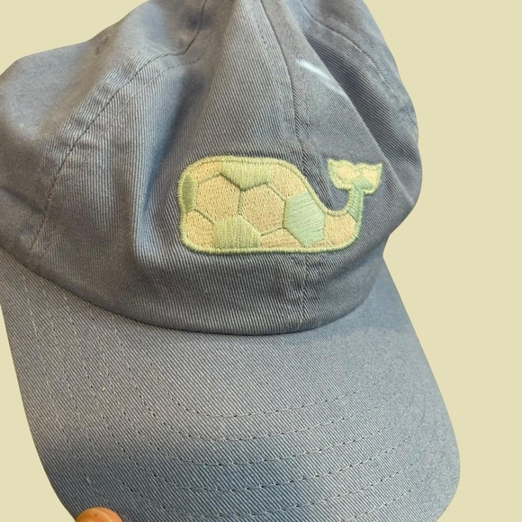 NWT kids Vineyard Vines Soccer Whale Baseball Hat In Hydrangea - Picture 3 of 6